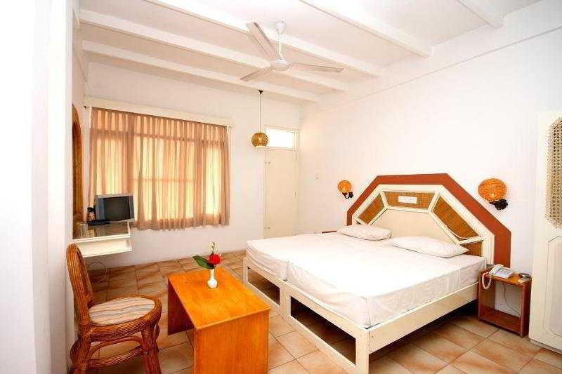 Lavendish Beach Resort Unawatuna Exteriör bild
