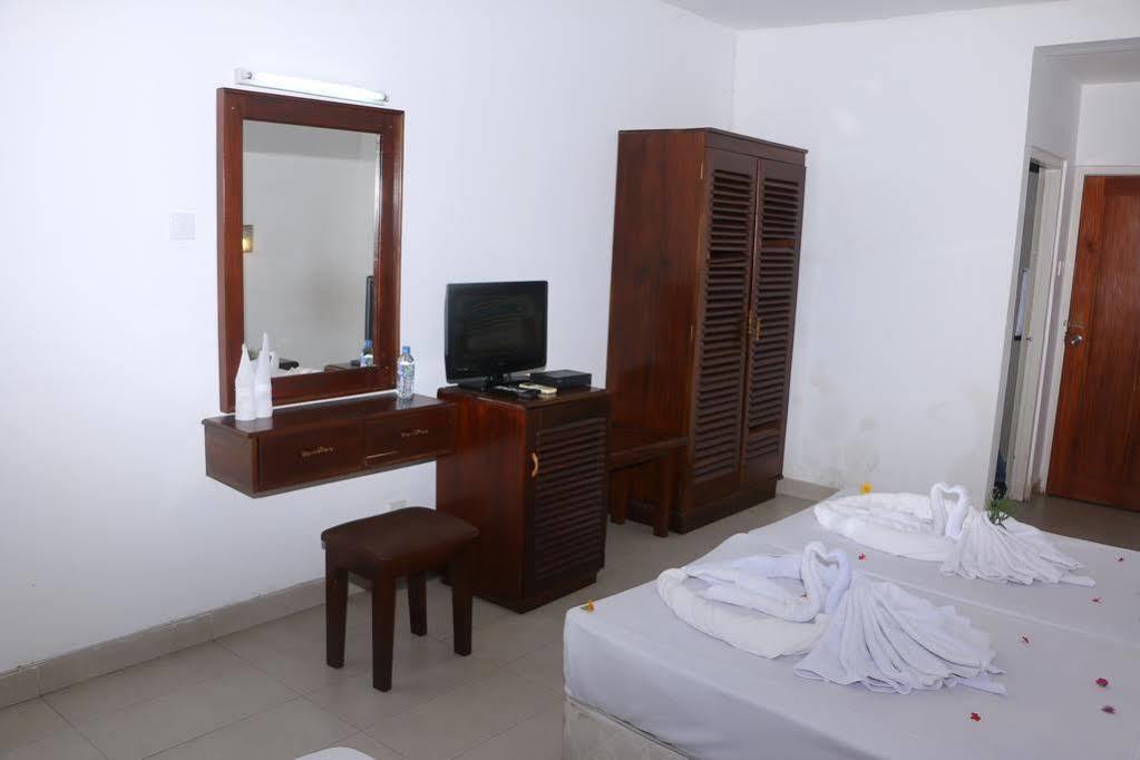 Lavendish Beach Resort Unawatuna Exteriör bild