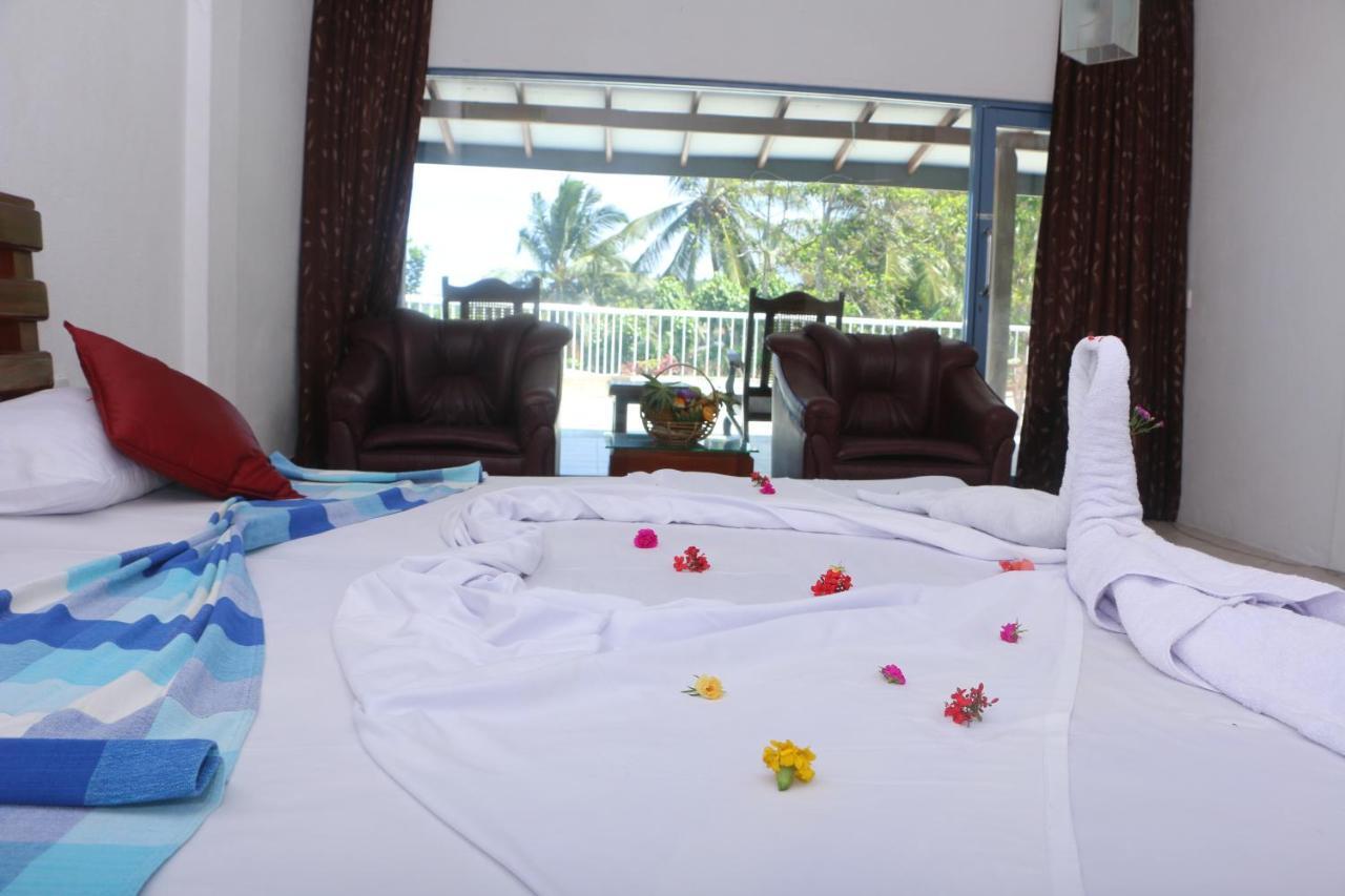 Lavendish Beach Resort Unawatuna Exteriör bild